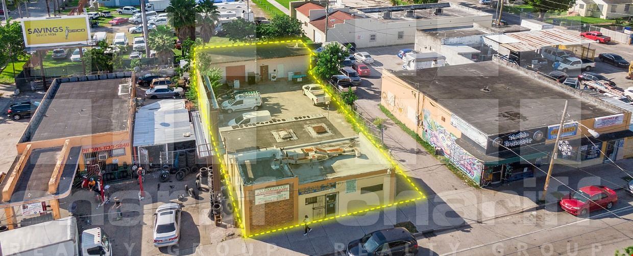 Mixed-use Property For Sale - 2814 Northwest 17th Avenue, Miami, FL